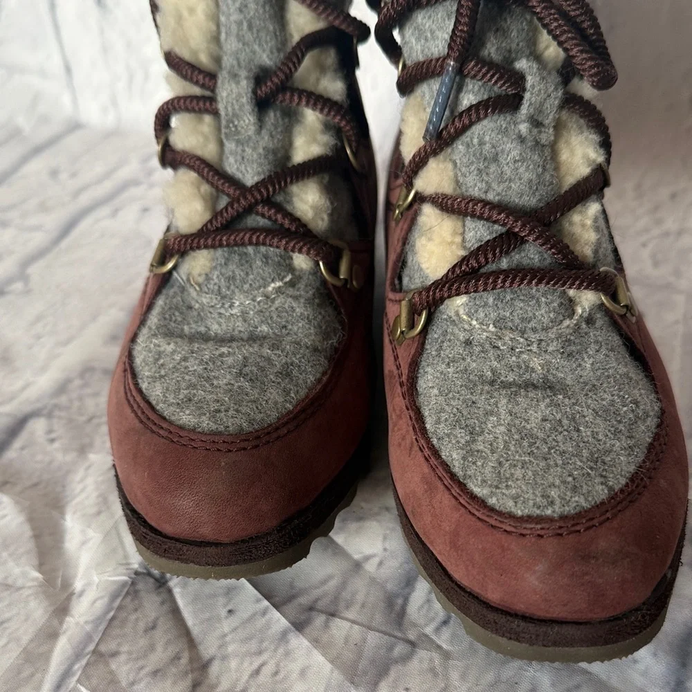 Sorel Tan and Gray Winter Boots